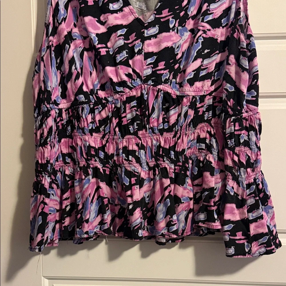 Sofia by Sofia Vergara Pink and Black Patterned Blouse - Picture 2 of 6